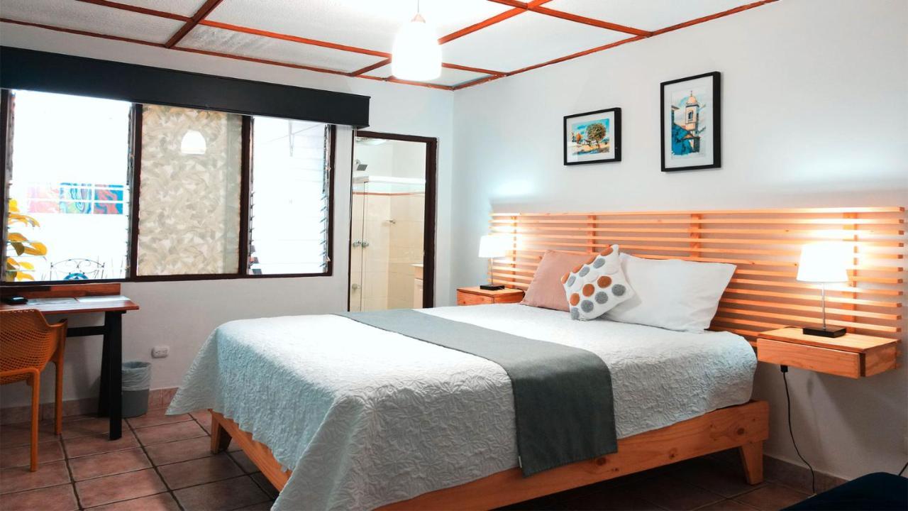 Trebol Amarillo Bed & Breakfast Escazú Kültér fotó
