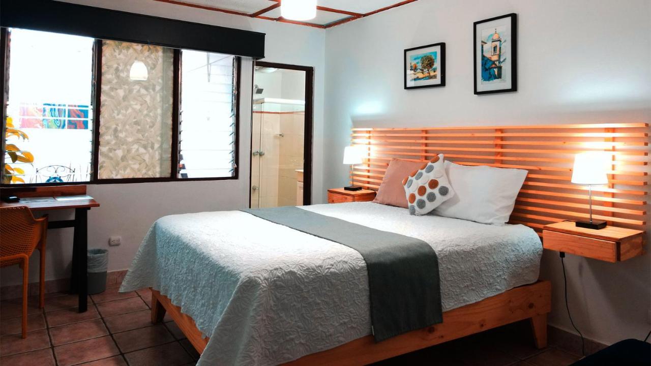 Trebol Amarillo Bed & Breakfast Escazú Kültér fotó