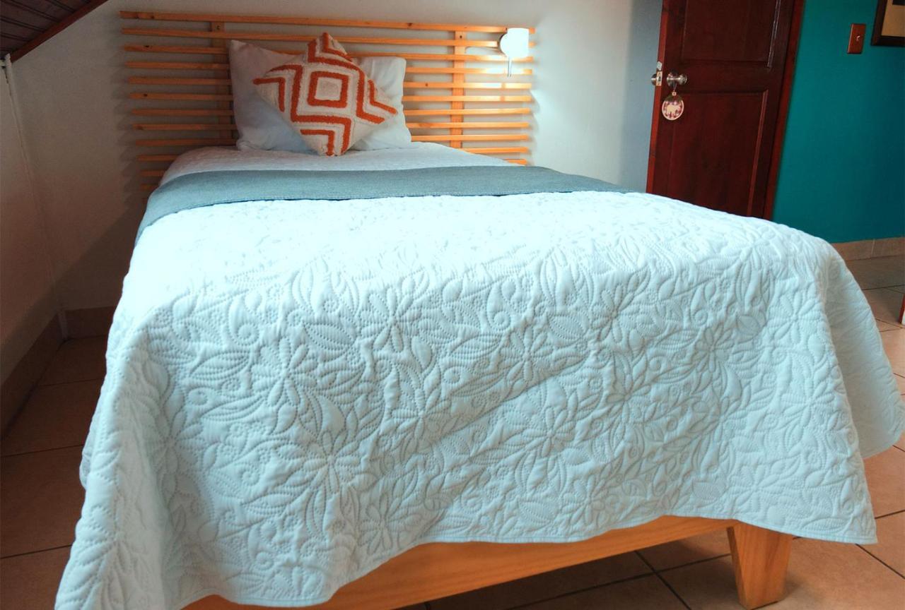 Trebol Amarillo Bed & Breakfast Escazú Kültér fotó